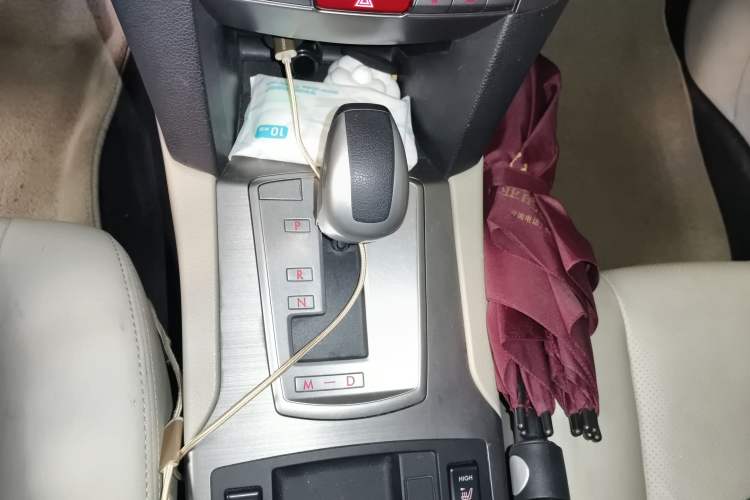 Used Subaru Legacy 2010 2.5i Luxury Edition Gear Lever