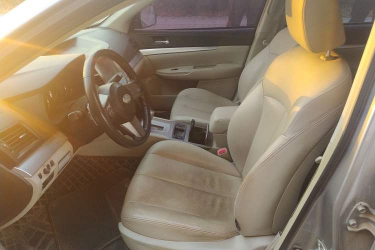 Used Subaru Legacy 2010 2.0i Luxury Edition Left Front Seat