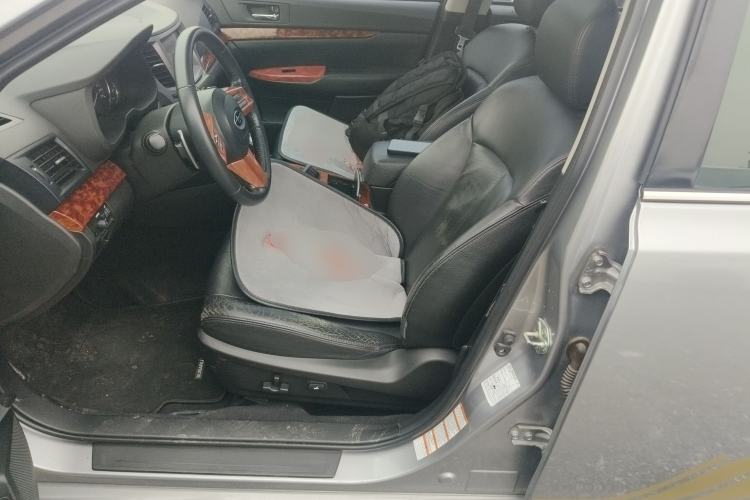 Used Subaru Legacy 2010 2.5i Luxury Navigation Edition Left Front Seat
