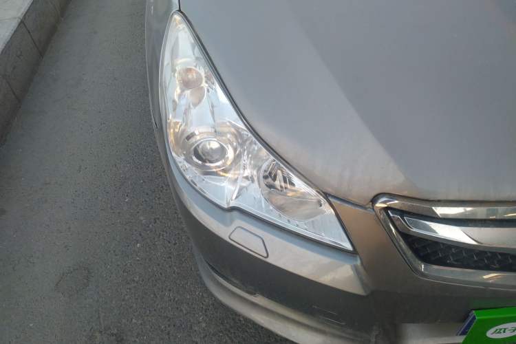 Used Subaru Legacy 2010 2.0i Luxury Edition Right Front Headlight