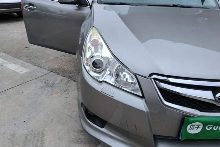 Used Subaru Legacy 2010 2.5i Luxury Edition Right Front Headlight