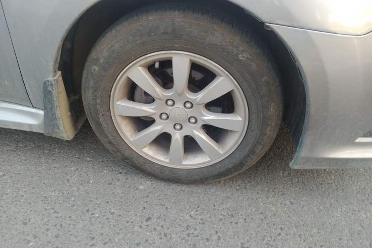 Used Subaru Legacy 2010 2.0i Luxury Edition Right Front Wheel Hub