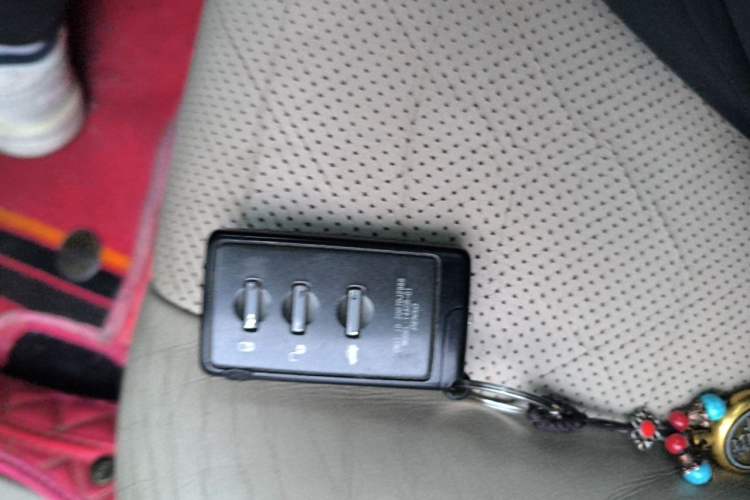 Used Subaru Legacy 2010 2.5i Luxury Edition Vehicle Key