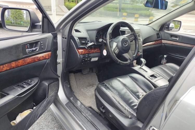 Used Subaru Legacy 2010 2.5i Luxury Edition Driver Seat