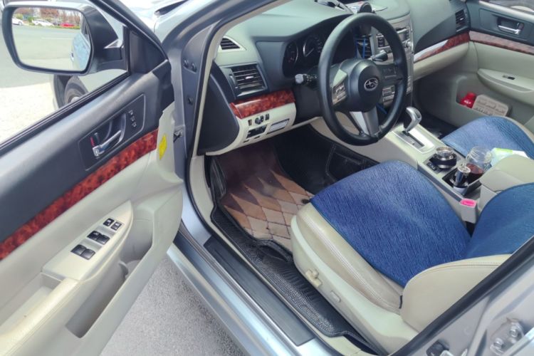 Used Subaru Legacy 2010 2.5i Luxury Edition Driver Seat