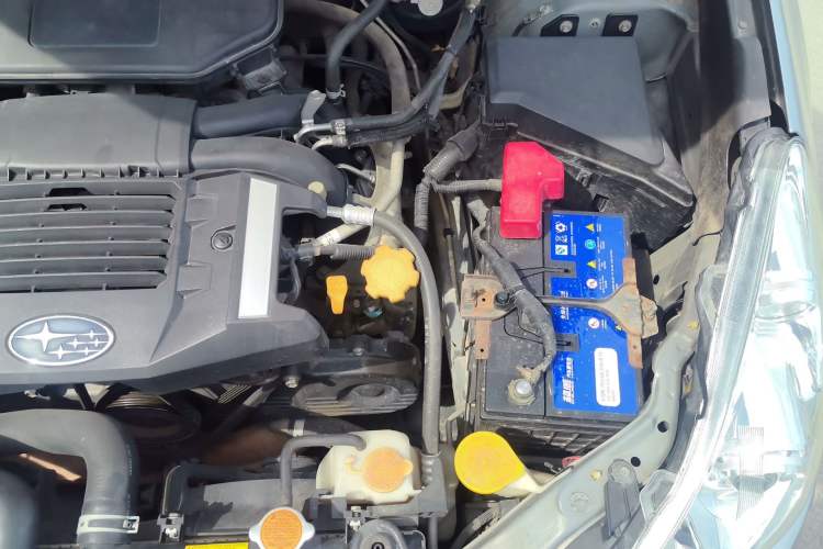 Used Subaru Legacy 2010 2.5i Luxury Edition Engine Bay Left