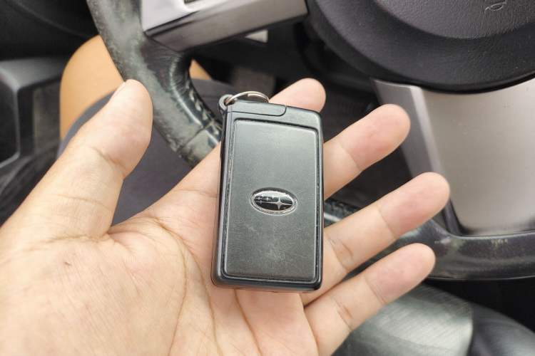 Used Subaru Legacy 2010 2.5i Luxury Edition Vehicle Key
