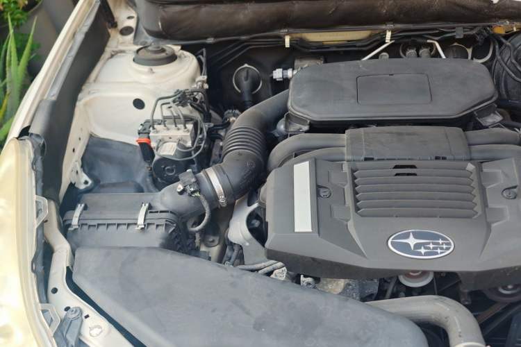 Used Subaru Legacy 2010 2.5i Luxury Navigation Edition Engine Bay Right