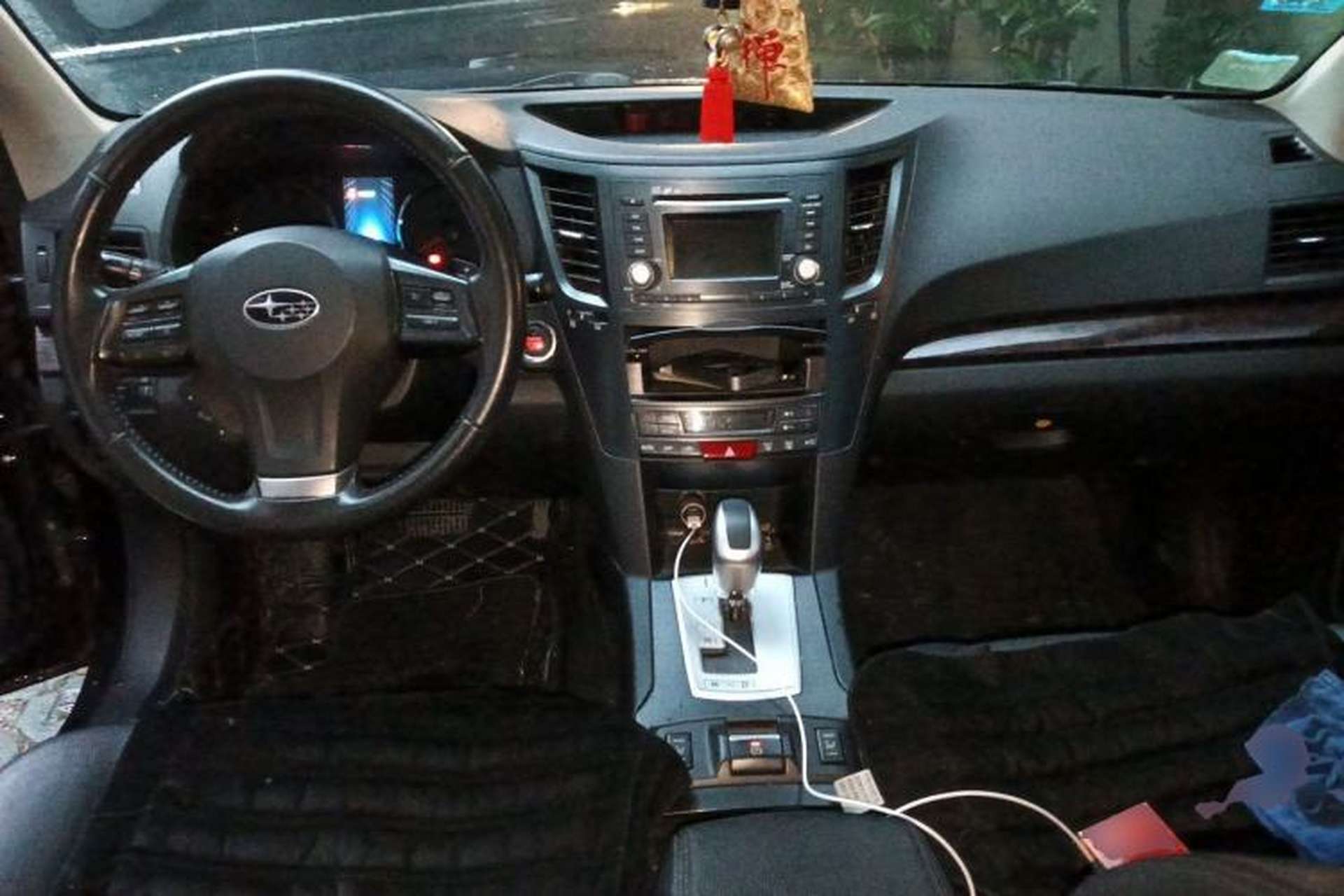 Used Subaru Legacy 2013 2.5i-X Luxury Edition Center Console