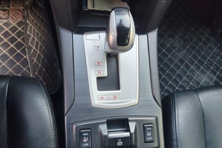 Used Subaru Legacy 2013 2.5i-X Luxury Edition Gear Lever