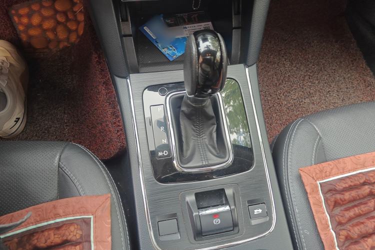 Used Subaru Legacy 2016 2.5i All-Wheel-Drive Glory Edition Gear Lever