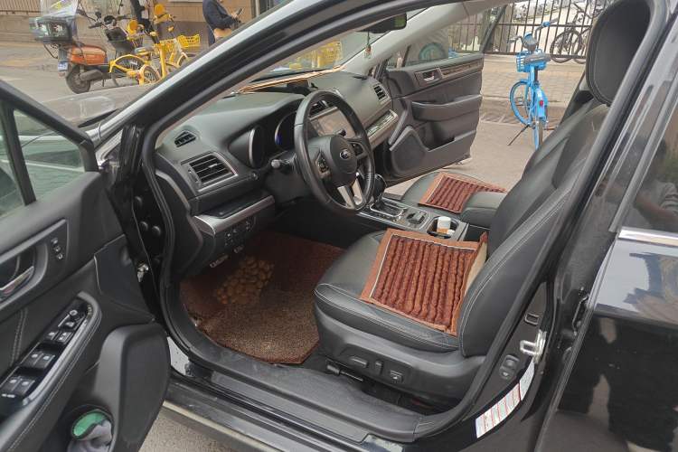 Used Subaru Legacy 2016 2.5i All-Wheel-Drive Glory Edition Interior 3