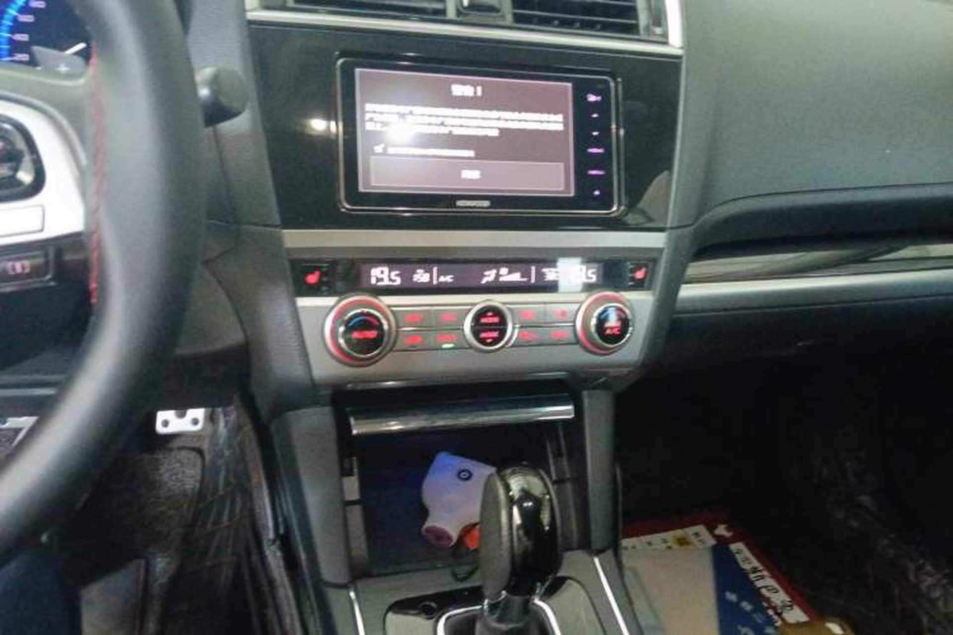 Used Subaru Legacy 2016 2.5i All-Wheel-Drive Glory Edition Audio And AC Panel