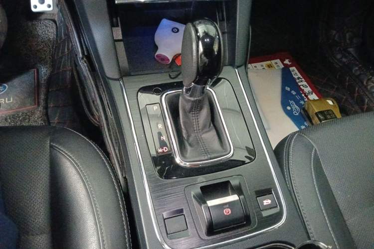 Used Subaru Legacy 2016 2.5i All-Wheel-Drive Glory Edition Gear Lever