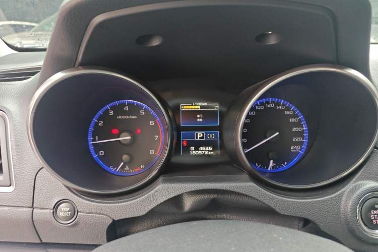 Used Subaru Legacy 2016 2.5i All-Wheel-Drive Glory Edition Instrument Cluster