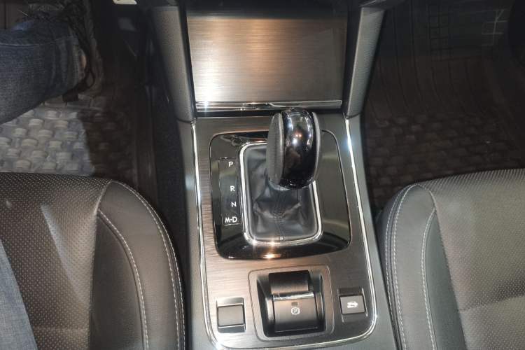 Used Subaru Legacy 2016 2.5i All-Wheel-Drive Glory Edition Interior 4