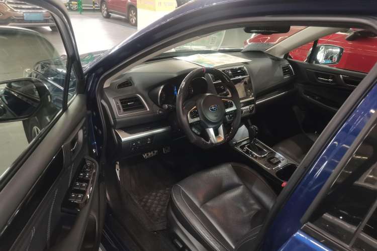 Used Subaru Legacy 2016 2.5i All-Wheel-Drive Glory Edition Interior 6