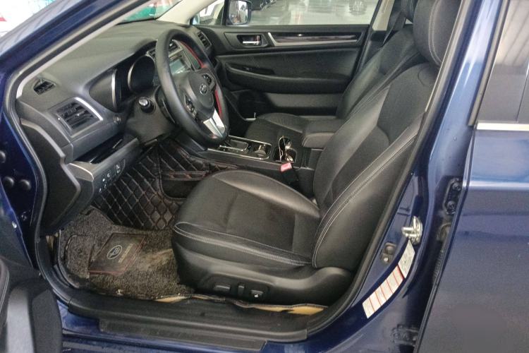Used Subaru Legacy 2016 2.5i All-Wheel-Drive Glory Edition Left Front Seat