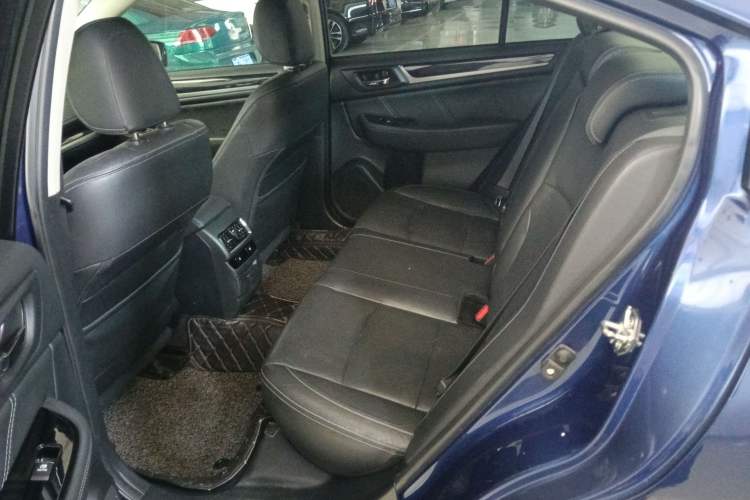 Used Subaru Legacy 2016 2.5i All-Wheel-Drive Glory Edition Left Rear Seat