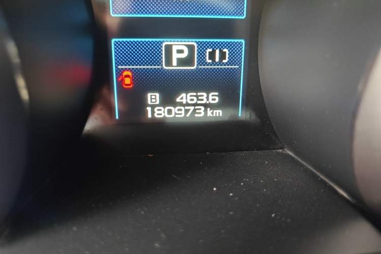 Used Subaru Legacy 2016 2.5i All-Wheel-Drive Glory Edition Odometer Close Up