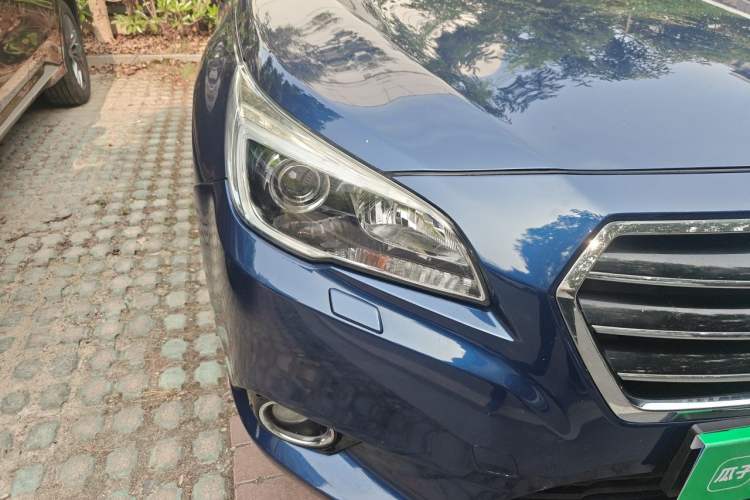 Used Subaru Legacy 2016 2.5i All-Wheel-Drive Glory Edition Right Front Headlight