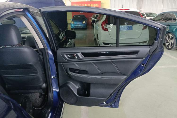 Used Subaru Legacy 2016 2.5i All-Wheel-Drive Glory Edition Right Rear Door Interior