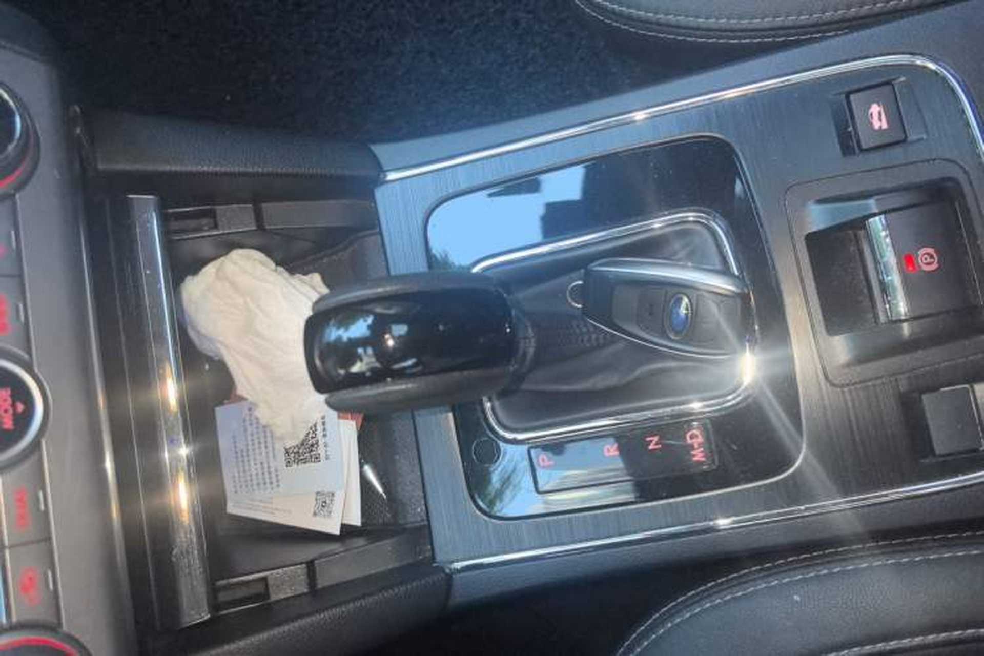 Used Subaru Legacy 2016 2.5i All-Wheel-Drive Glory Edition Gear Lever