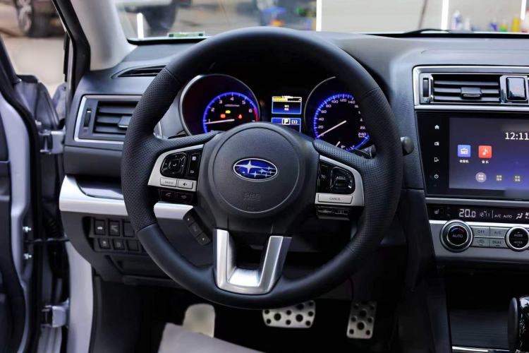 Used Subaru Legacy 2016 2.5i All-Wheel-Drive Glory Edition Interior 8