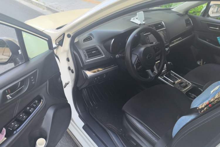 Used Subaru Legacy 2016 2.5i All-Wheel-Drive Glory Edition Driver Seat