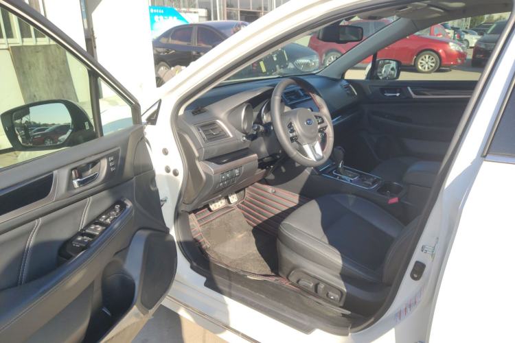 Used Subaru Legacy 2016 2.5i All-Wheel-Drive Glory Edition Driver Seat