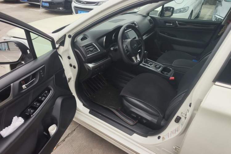 Used Subaru Legacy 2016 2.5i All-Wheel-Drive Glory Edition Driver Seat