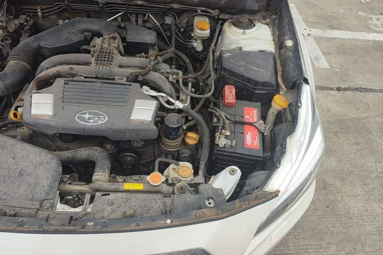 Used Subaru Legacy 2016 2.5i All-Wheel-Drive Glory Edition Engine Bay Left