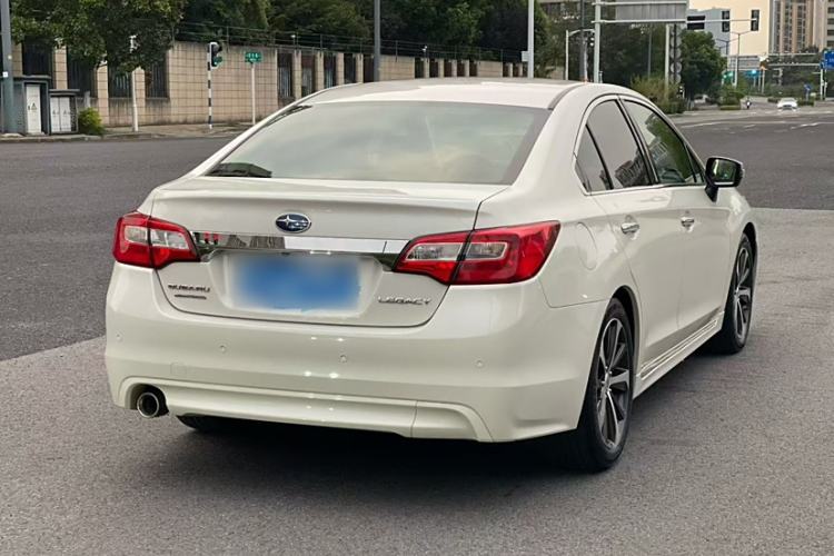 Used Subaru Legacy 2016 2.5i All-Wheel-Drive Glory Edition Exterior 3