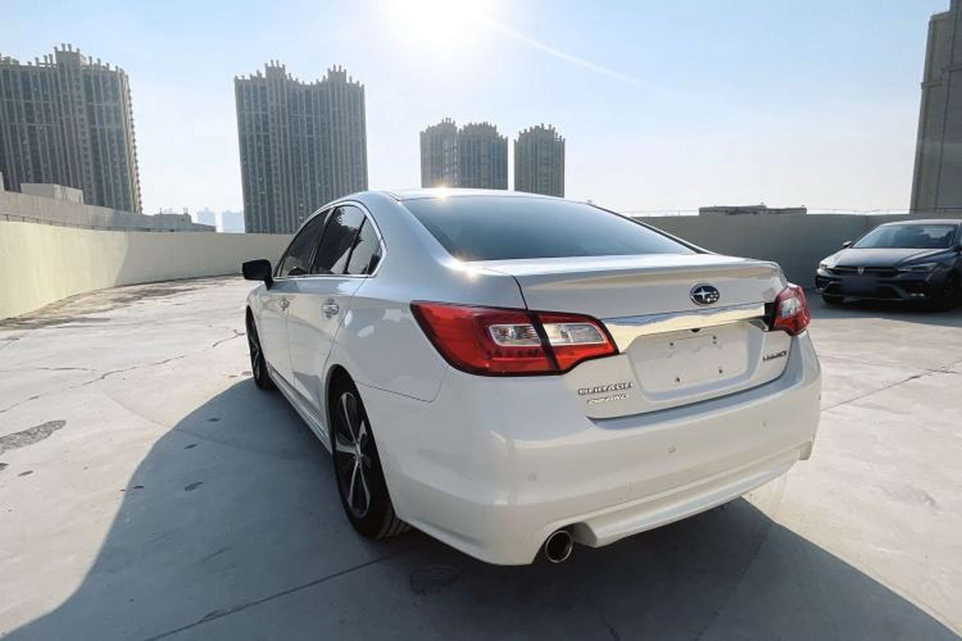 Used Subaru Legacy 2016 2.5i All-Wheel-Drive Glory Edition Exterior 4
