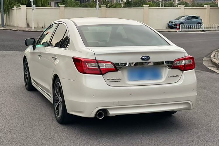 Used Subaru Legacy 2016 2.5i All-Wheel-Drive Glory Edition Exterior 4