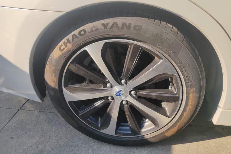 Used Subaru Legacy 2016 2.5i All-Wheel-Drive Glory Edition Exterior 8