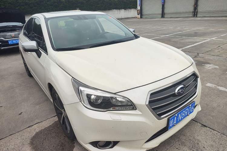 Used Subaru Legacy 2016 2.5i All-Wheel-Drive Glory Edition Front Right 45 Deg