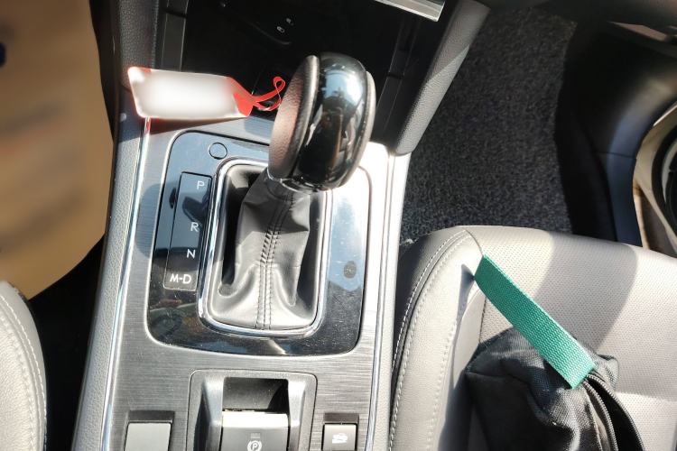 Used Subaru Legacy 2016 2.5i All-Wheel-Drive Glory Edition Gear Lever