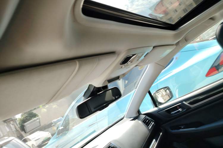 Used Subaru Legacy 2016 2.5i All-Wheel-Drive Glory Edition Headliner
