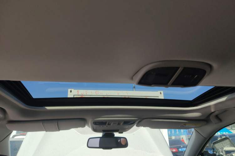 Used Subaru Legacy 2016 2.5i All-Wheel-Drive Glory Edition Headliner