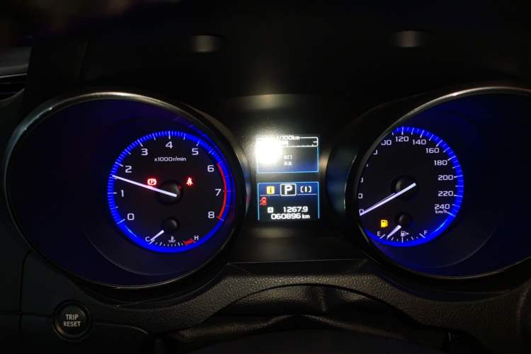 Used Subaru Legacy 2016 2.5i All-Wheel-Drive Glory Edition Instrument Cluster