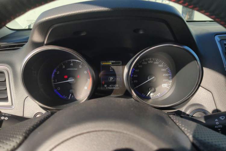 Used Subaru Legacy 2016 2.5i All-Wheel-Drive Glory Edition Instrument Cluster