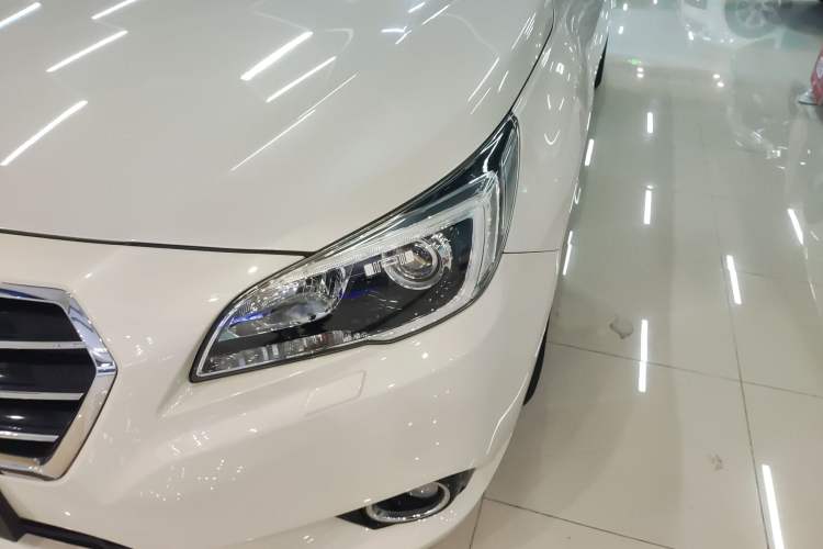 Used Subaru Legacy 2016 2.5i All-Wheel-Drive Glory Edition Left Front Headlight