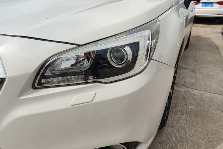 Used Subaru Legacy 2016 2.5i All-Wheel-Drive Glory Edition Left Front Headlight