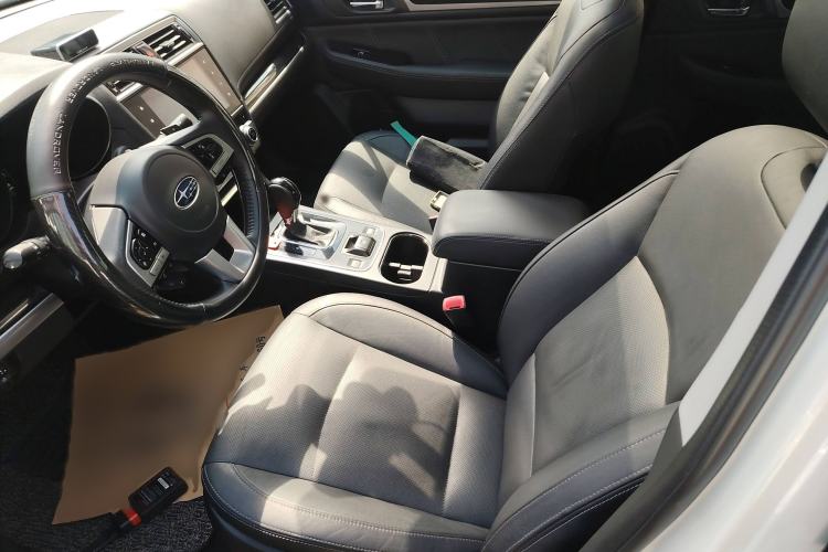 Used Subaru Legacy 2016 2.5i All-Wheel-Drive Glory Edition Left Front Seat