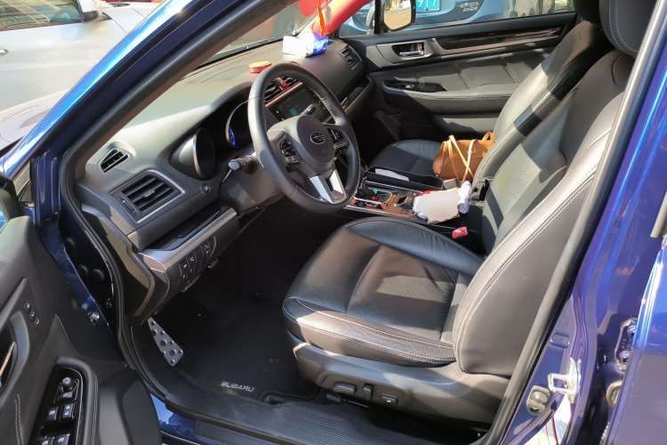 Used Subaru Legacy 2016 2.5i All-Wheel-Drive Glory Edition Left Front Seat