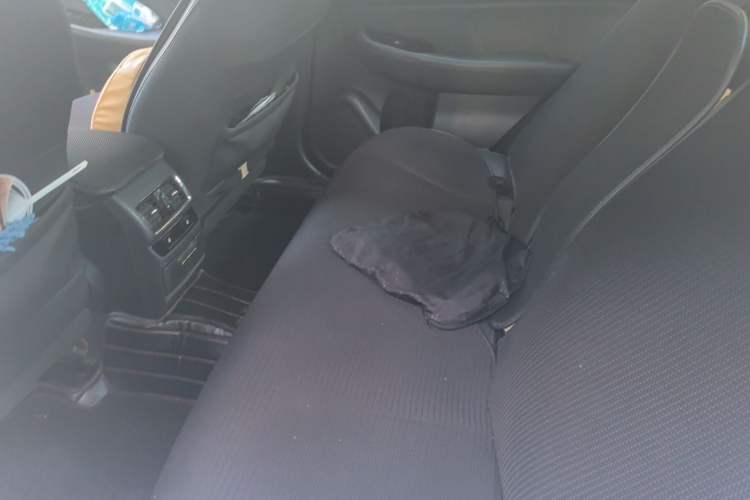 Used Subaru Legacy 2016 2.5i All-Wheel-Drive Glory Edition Left Rear Seat