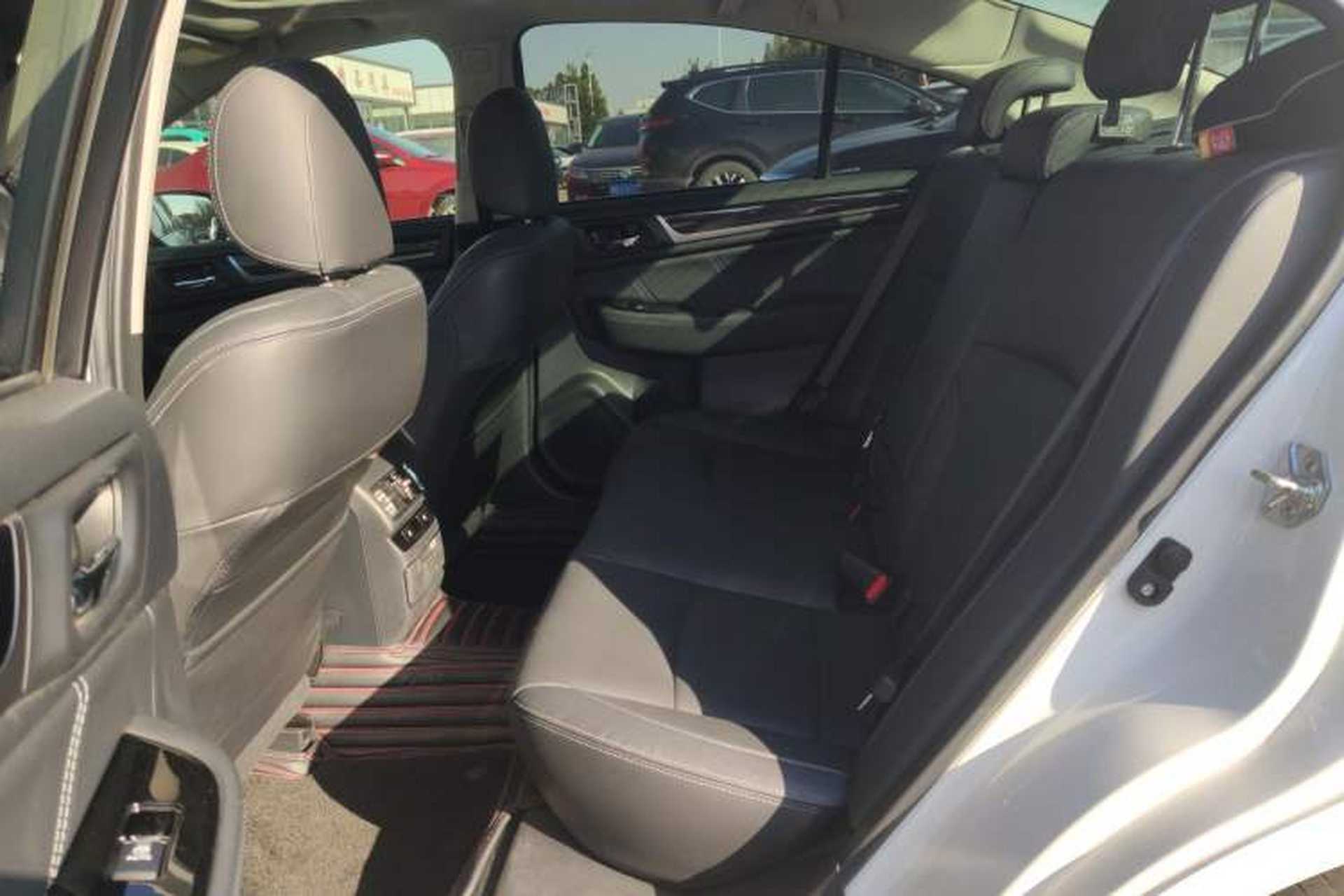 Used Subaru Legacy 2016 2.5i All-Wheel-Drive Glory Edition Left Rear Seat