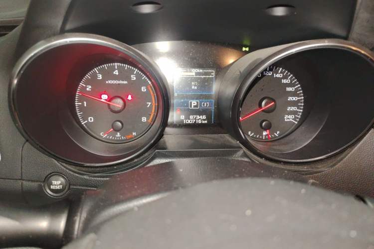 Used Subaru Legacy 2016 2.5i All-Wheel-Drive Fashion Edition Odometer Close Up