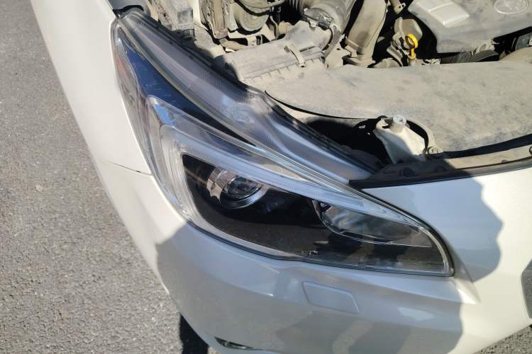 Used Subaru Legacy 2016 2.5i All-Wheel-Drive Glory Edition Right Front Headlight